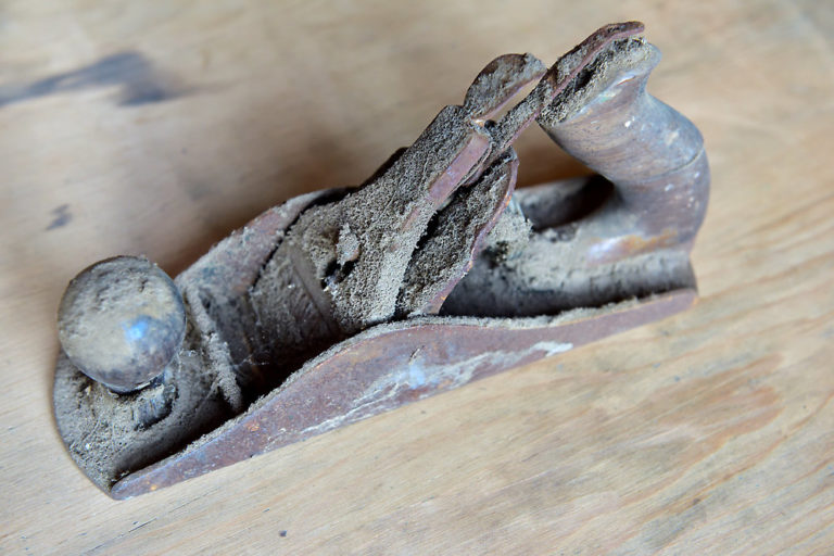 Stanley plane in very poor condition with rust.